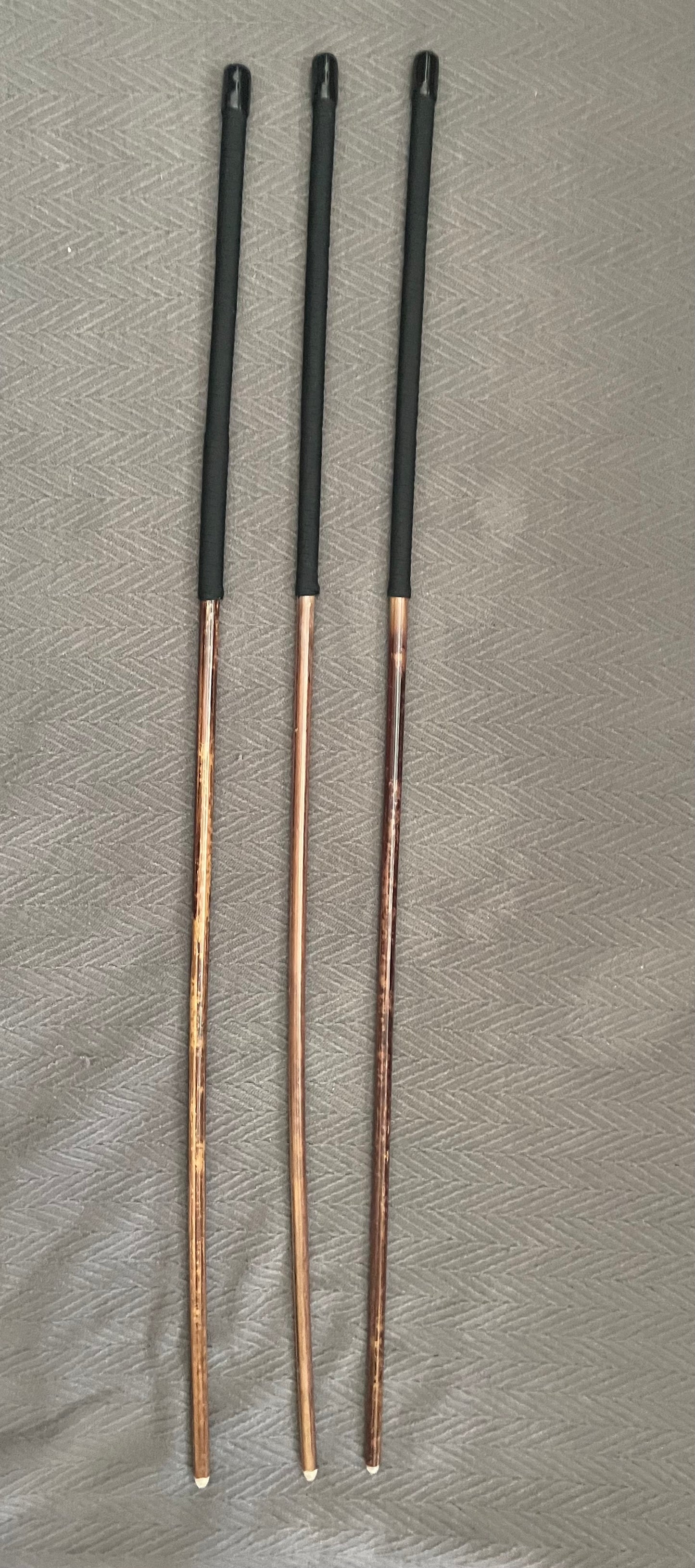 Set of 3 Knotless Smoked Dragon Canes / Ultimate No Knot Smoked Dragon Canes - 92 to 94 cms Length - Red / Black Paracord Handles - Englishvice Canes