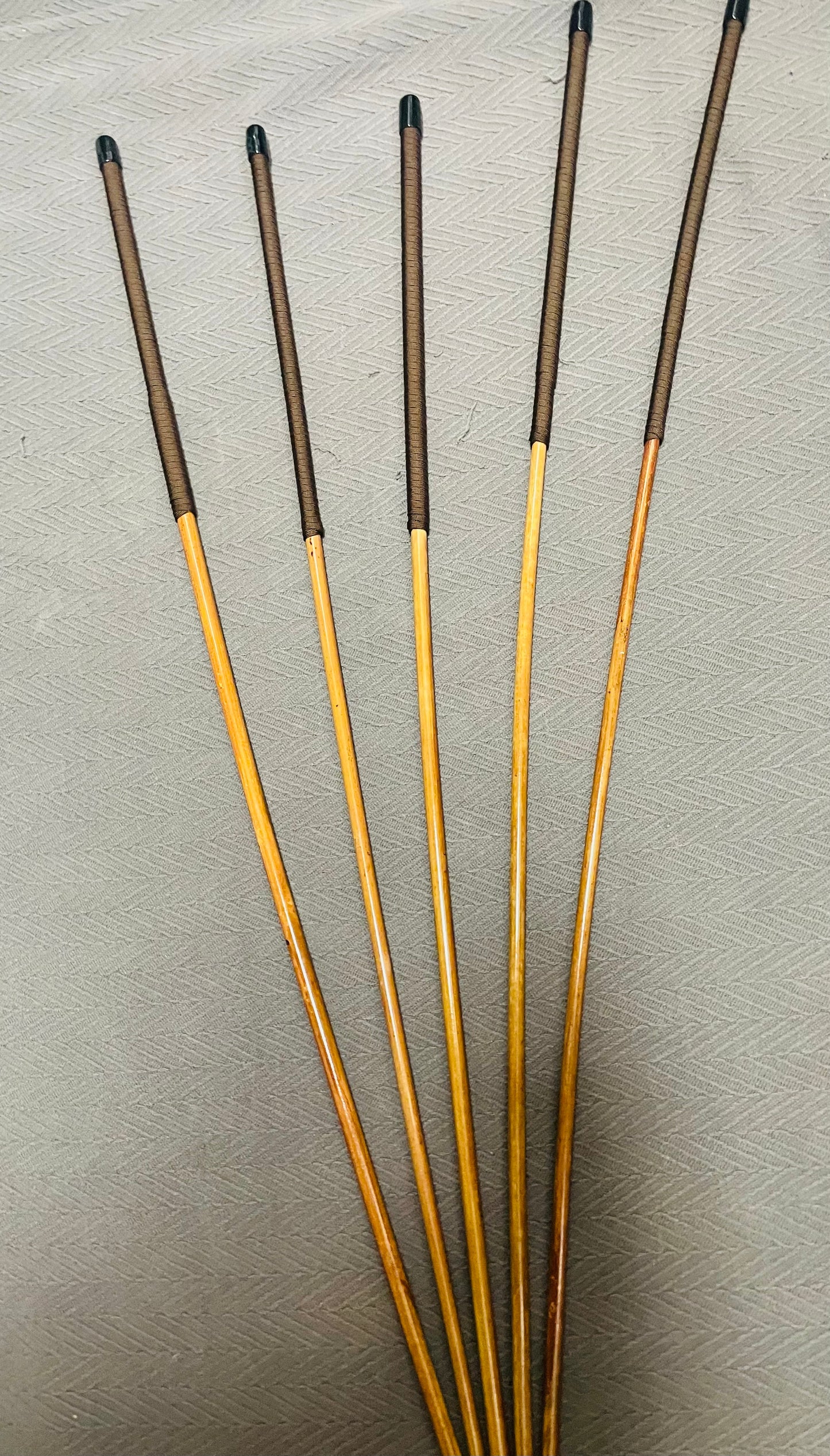 Knotless Golden / Honey Smoked Dragon Canes / Ultimate Smoked Dragon Canes Set of 5 Canes - 90 - 95 cms - Brown Paracord Handles - Englishvice Canes